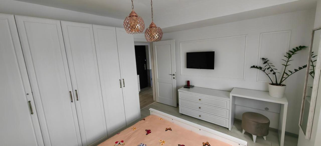 Apartament 1 Mai Bloc Nou-Self Check-In Craiova Exterior foto